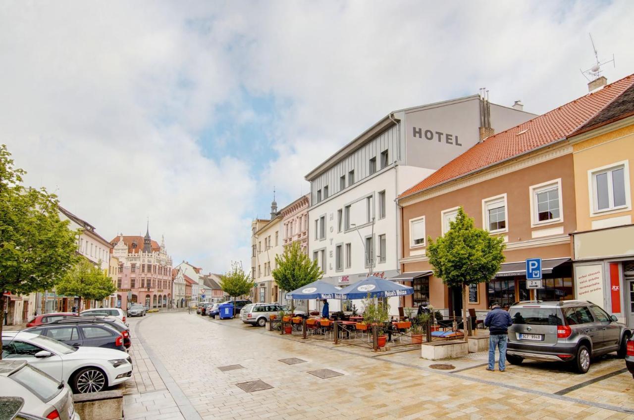 Hotel Koflík Strakonice Eksteriør billede